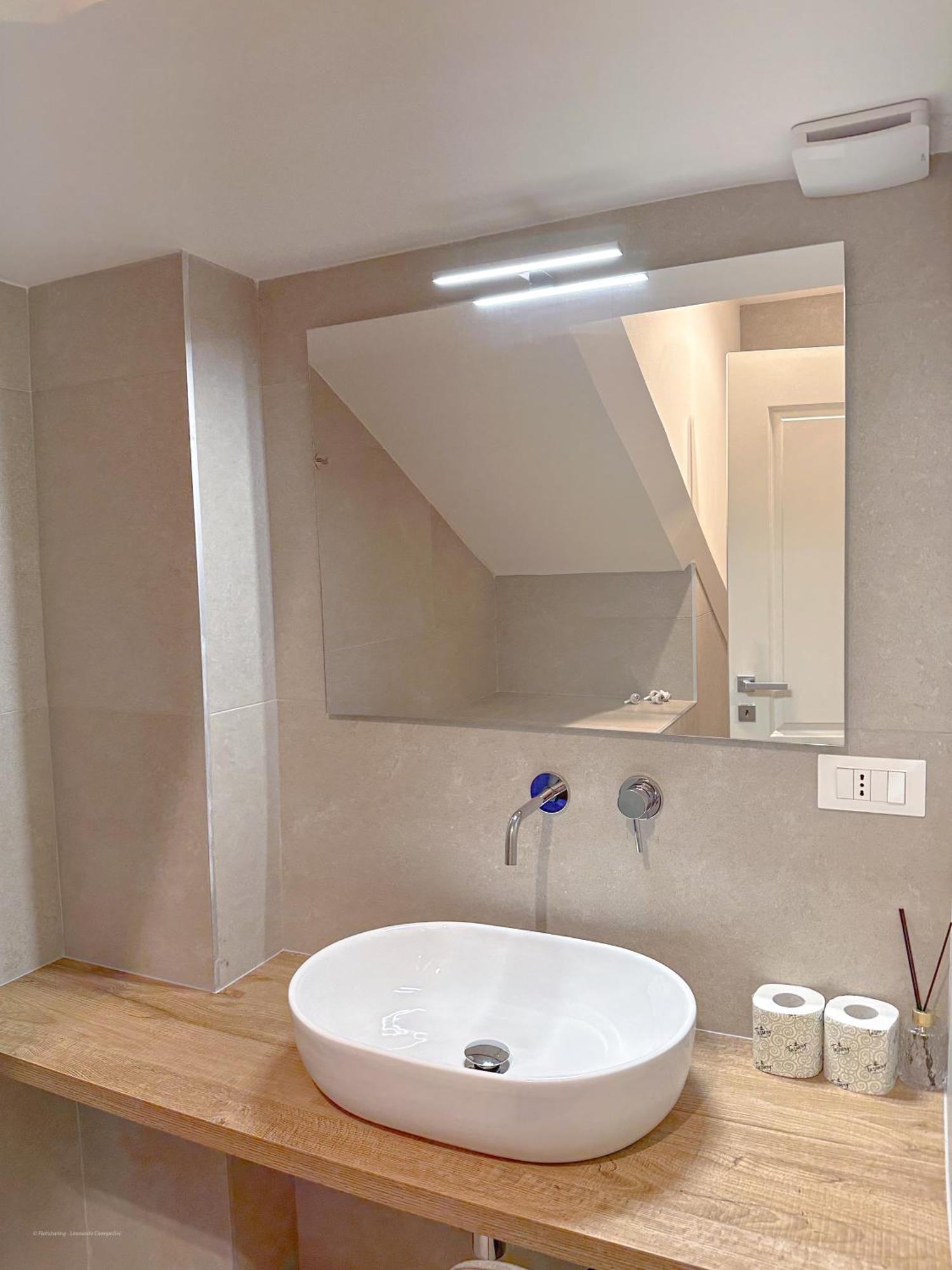 Banfi Luxury - Sauna & Jacuzzi Apartment Mailand